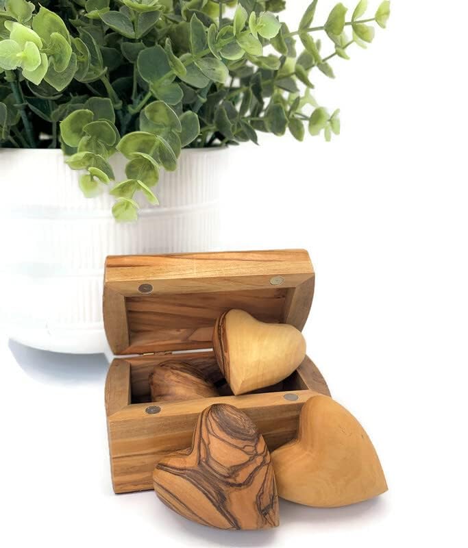 Handmade Wooden Hearts, Set of Five Olive Wood Carved Hearts from The Holy Land, Carved Wood Hearts for Gifts Anniversary Valentine Gift, Loss Love, Wooden Hearts for Wedding, Heart Décor