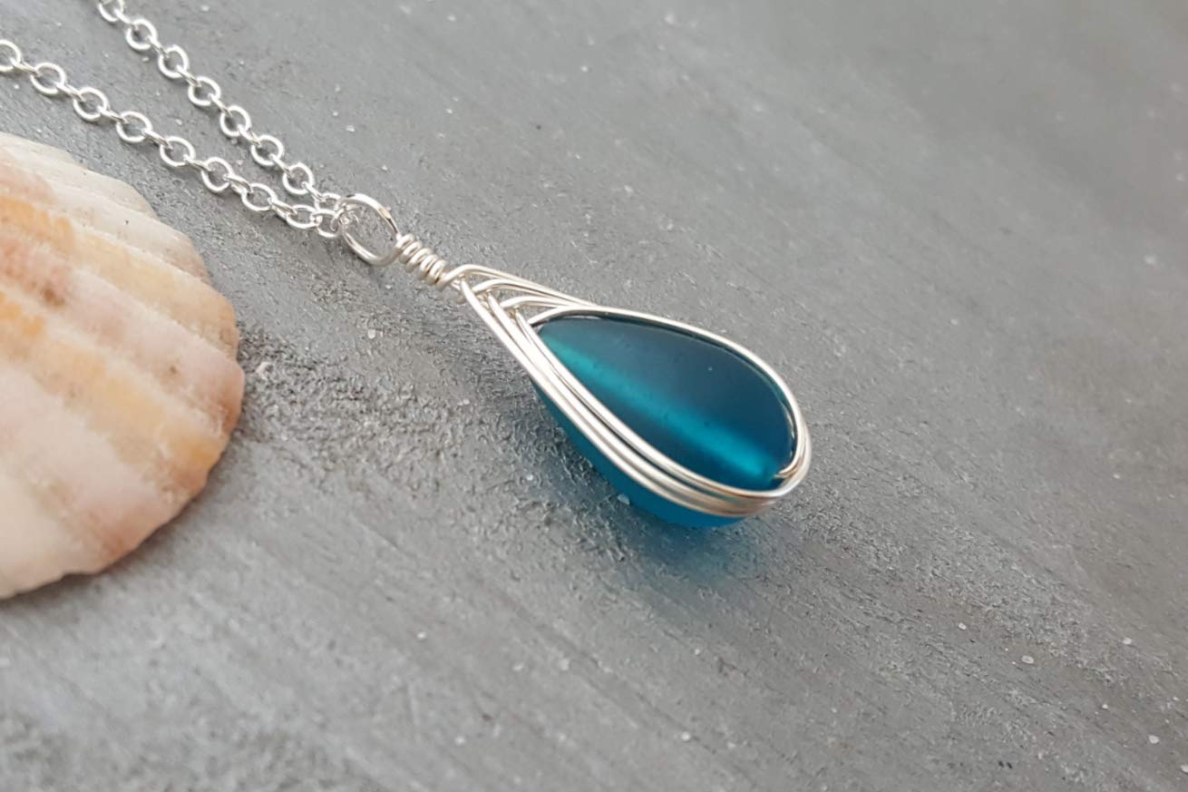 Yinahawaii Handmade Sea Glass Necklace, Hawaiian Jewelry For Women, Braided Teardrop Necklace, Unique Sea Glass Jewelry For Women Birthday Gift