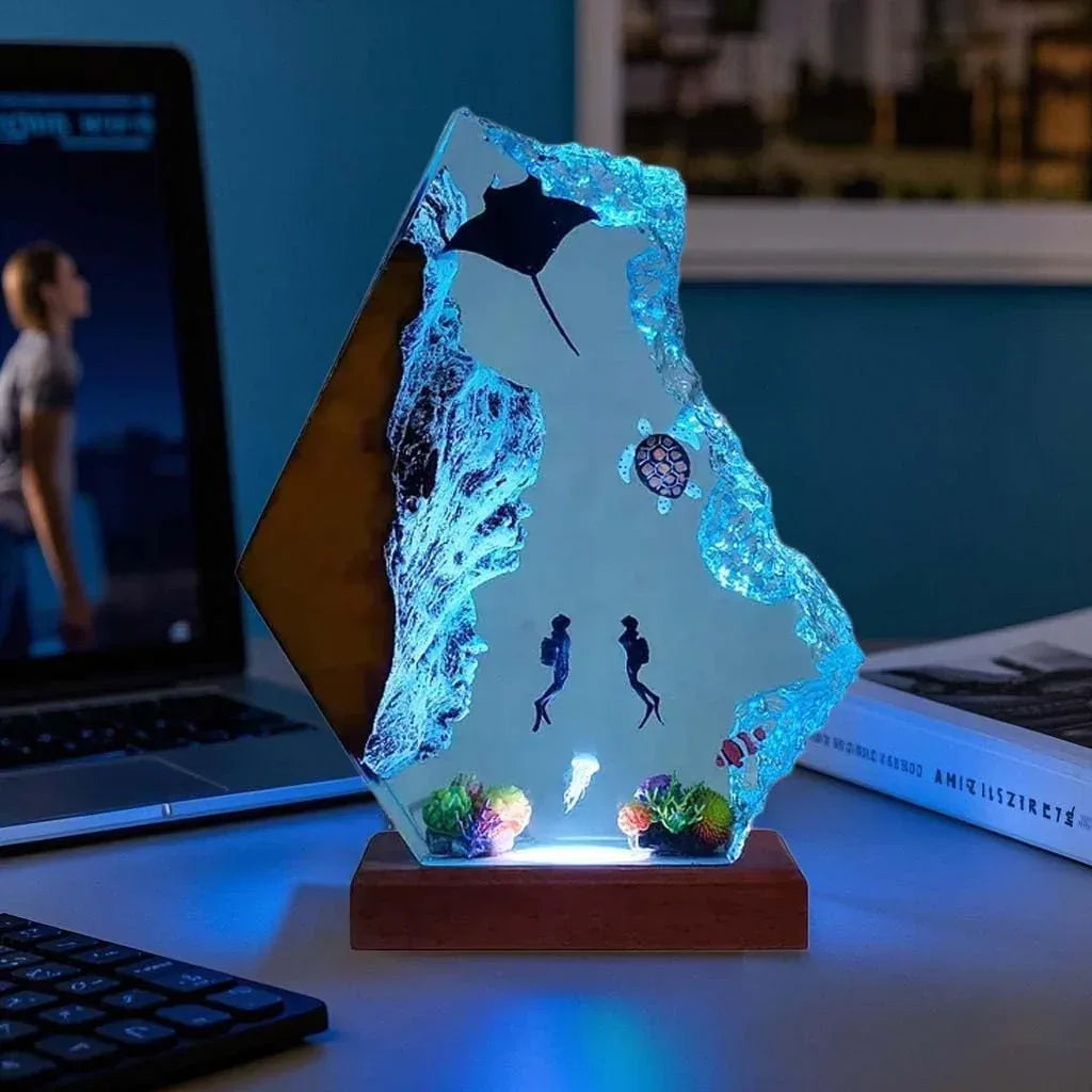 Handmade 3D Ocean Resin Lamp - USB Powered Resin Ocean Night Light with Wooden Base, Variable Lights, Scuba Diver Gifts, Diving Enthusiast Collectibles, Unique Birthday Holiday Gifts for Men & Women - Handmade Lifestyle Shop