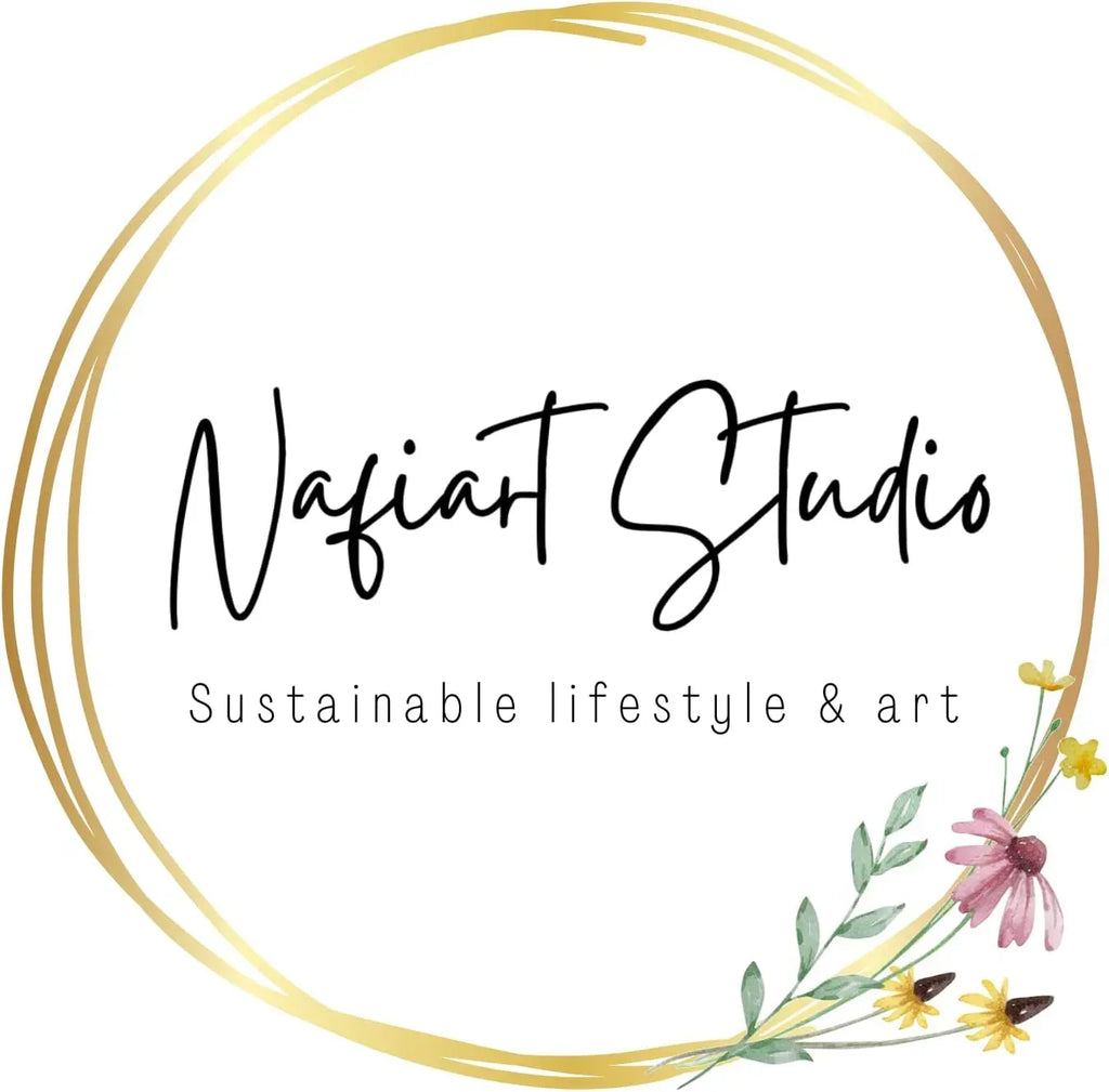 William Morris Natural Shell Jewelry Tray Gifts for Women, Handmade Ring Dish Room Decor Candle Holder for Mom Birthday/Wedding Gift Valentines Mothers Day Best Mom Graduation Gift (Golden Lily) - Handmade Lifestyle Shop