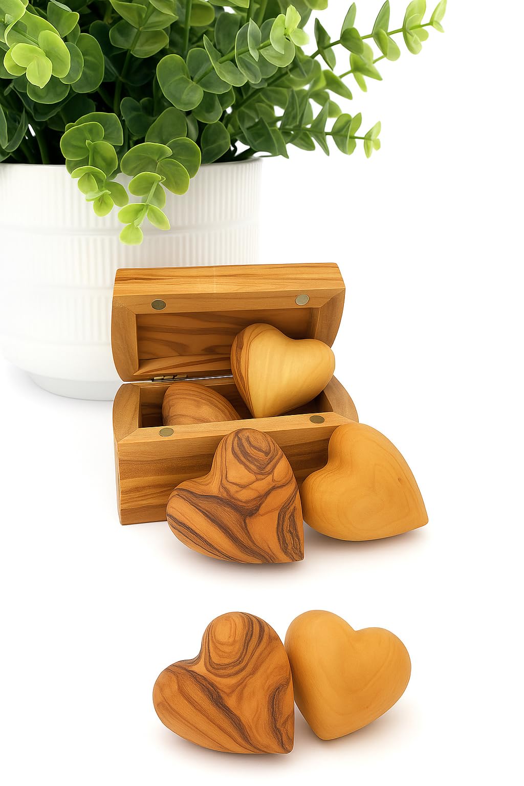 Handmade Wooden Hearts, Set of Five Olive Wood Carved Hearts from The Holy Land, Carved Wood Hearts for Gifts Anniversary Valentine Gift, Loss Love, Wooden Hearts for Wedding, Heart Décor