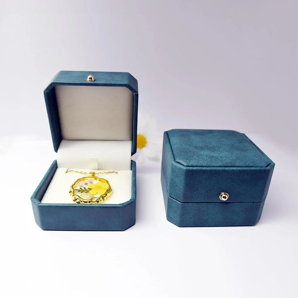 Birth Flower Necklaces for Women,1-12 Month Real Pressed Flower Necklace,Boho-Style Personalized Jewelry, Handmade Floral Pendant,Thoughtful Gift for Christmas,Birthday|18" - Handmade Lifestyle Shop