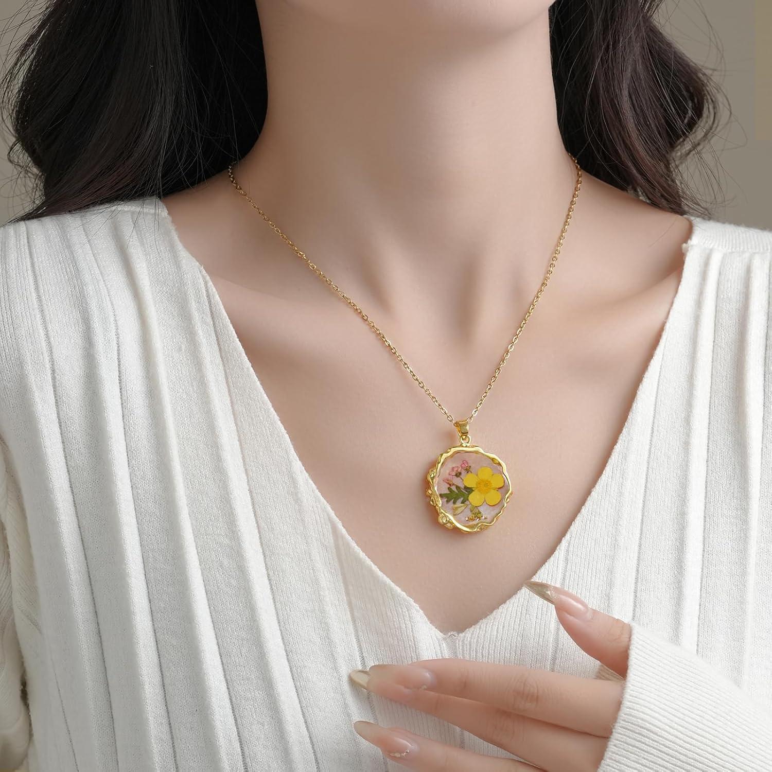 Birth Flower Necklaces for Women,1-12 Month Real Pressed Flower Necklace,Boho-Style Personalized Jewelry, Handmade Floral Pendant,Thoughtful Gift for Christmas,Birthday|18" - Handmade Lifestyle Shop