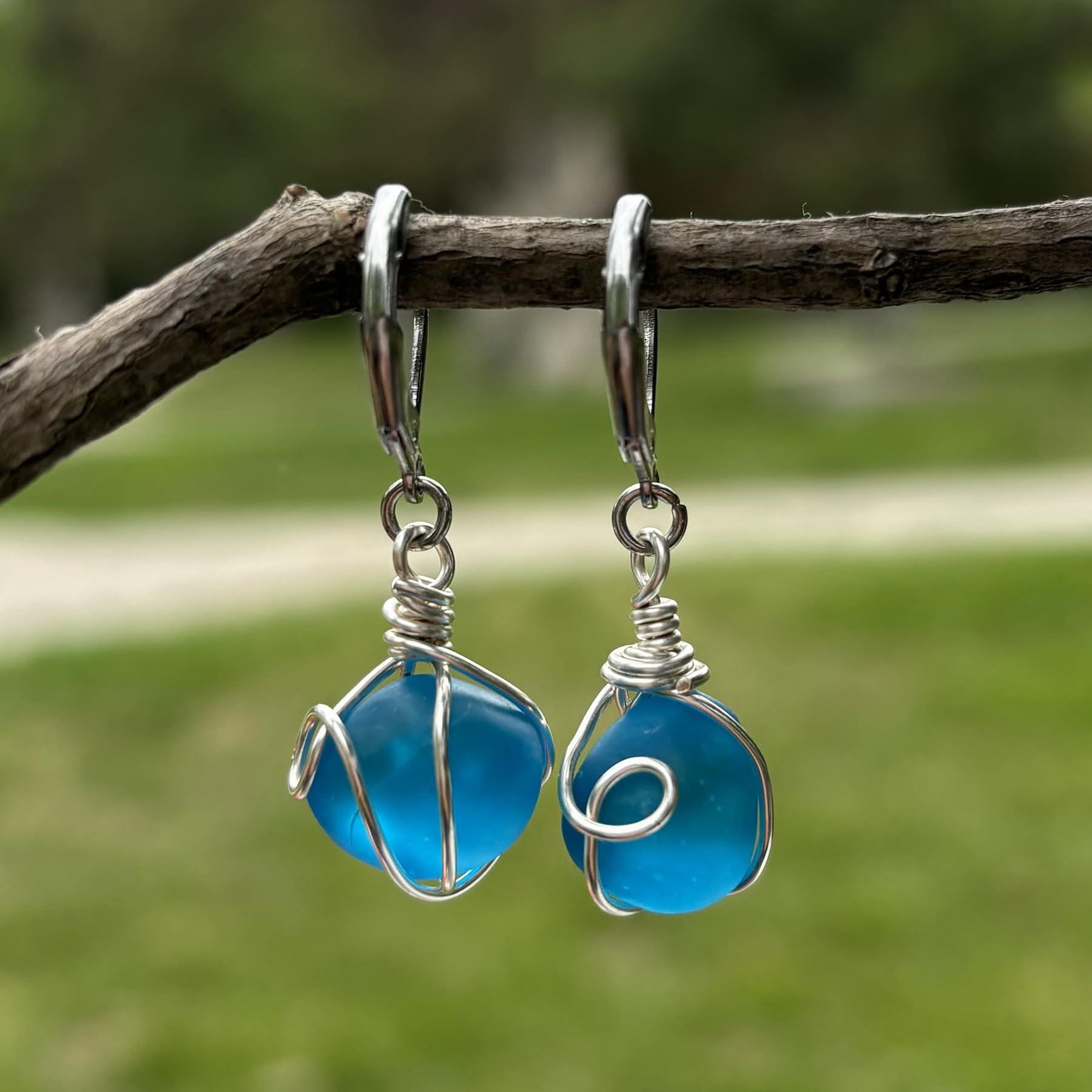 Handmade Sea Glass Wire Wrap Drop Earrings Jewelry ，Beach Earrings, Summer Gift, Ocean Jewelry Inspirational Gifts for Women, Mom, Sister