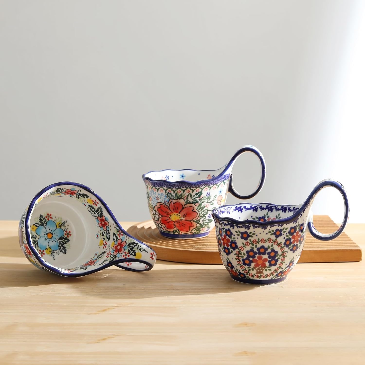 ALMA Handpainted Soup Bowl with Handle, 18.6oz Ceramic Cereal Bowl, Microwave &Dishwasher Safe,Loop Handle Bowl Great for Soup, Chili, Stew, Ice cream