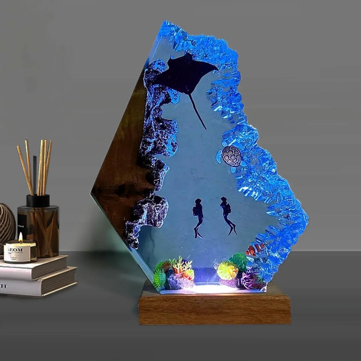Handmade 3D Ocean Resin Lamp - USB Powered Resin Ocean Night Light with Wooden Base, Variable Lights, Scuba Diver Gifts, Diving Enthusiast Collectibles, Unique Birthday Holiday Gifts for Men & Women - Handmade Lifestyle Shop
