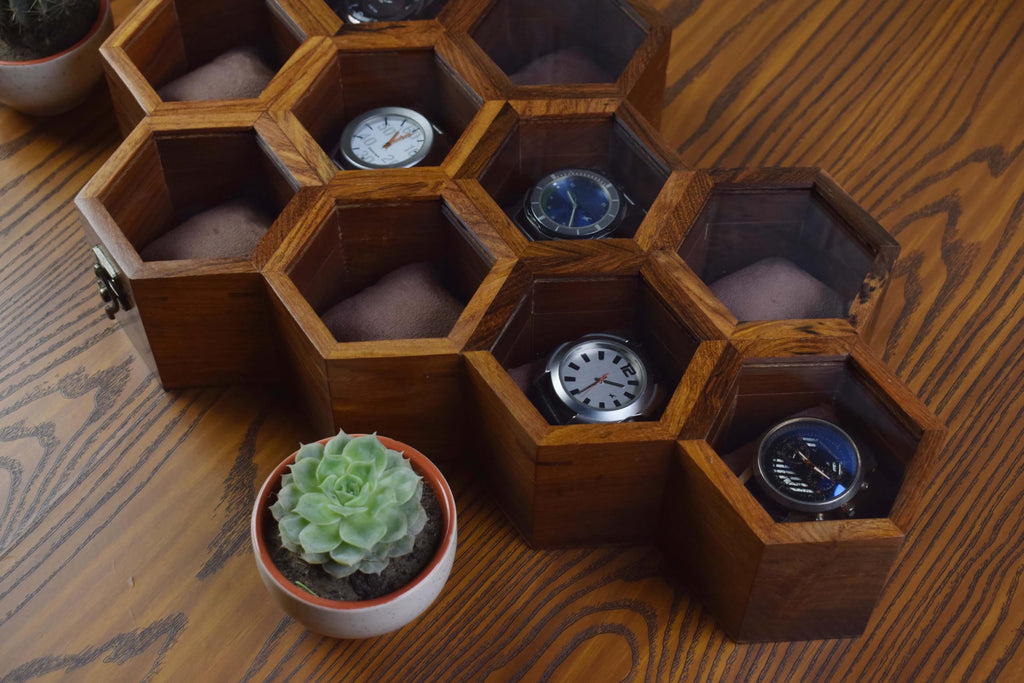 Premium 7-Slot Wooden Timepiece Display Case – Handcrafted Honeycomb Watch Box for Men in Superior Indian Rosewood | Hinged Glass Cover – Father’s Day Gift – Luxury Built to Last