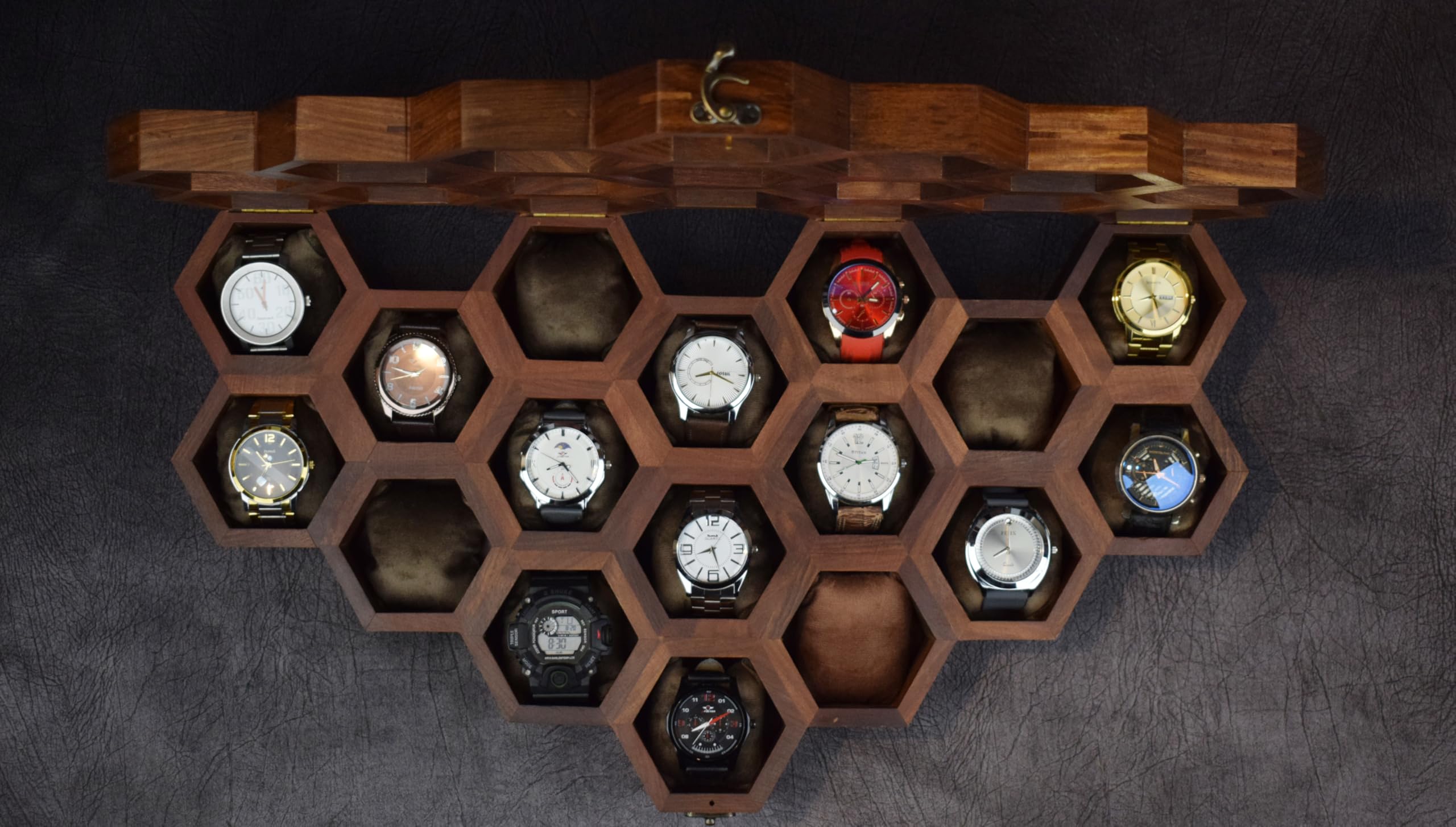 Premium 7-Slot Wooden Timepiece Display Case – Handcrafted Honeycomb Watch Box for Men in Superior Indian Rosewood | Hinged Glass Cover – Father’s Day Gift – Luxury Built to Last