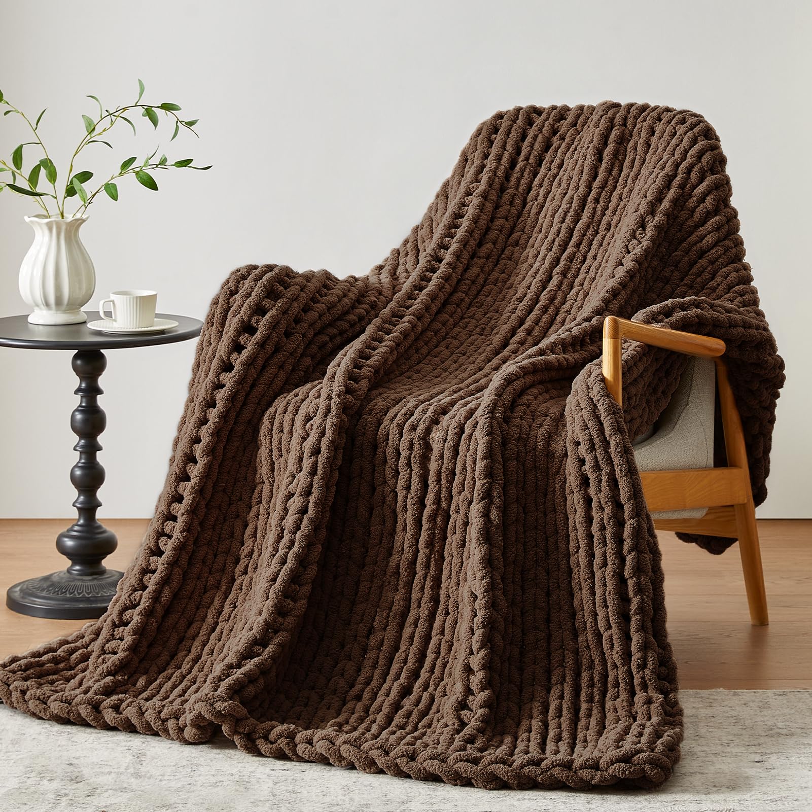 Chunky Knit Throw Blanket, 50''*60'' Knitted Throw Chenille Yarn for Bed Couch, Handmade Cream Crochet Big Thick Blanket, Machine Washable Cute Comfy Blanket for Home Decor