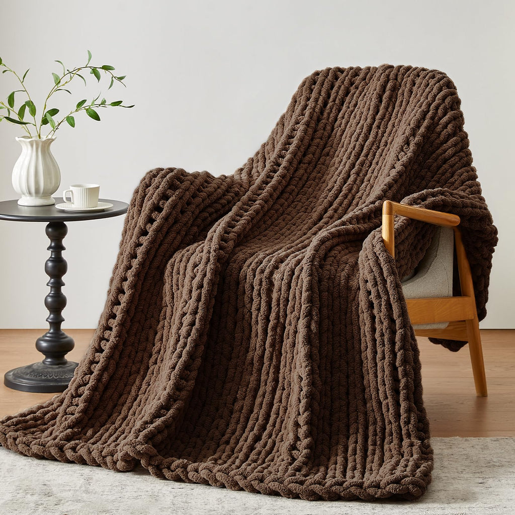 Chunky Knit Throw Blanket, 50''*60'' Knitted Throw Chenille Yarn for Bed Couch, Handmade Cream Crochet Big Thick Blanket, Machine Washable Cute Comfy Blanket for Home Decor