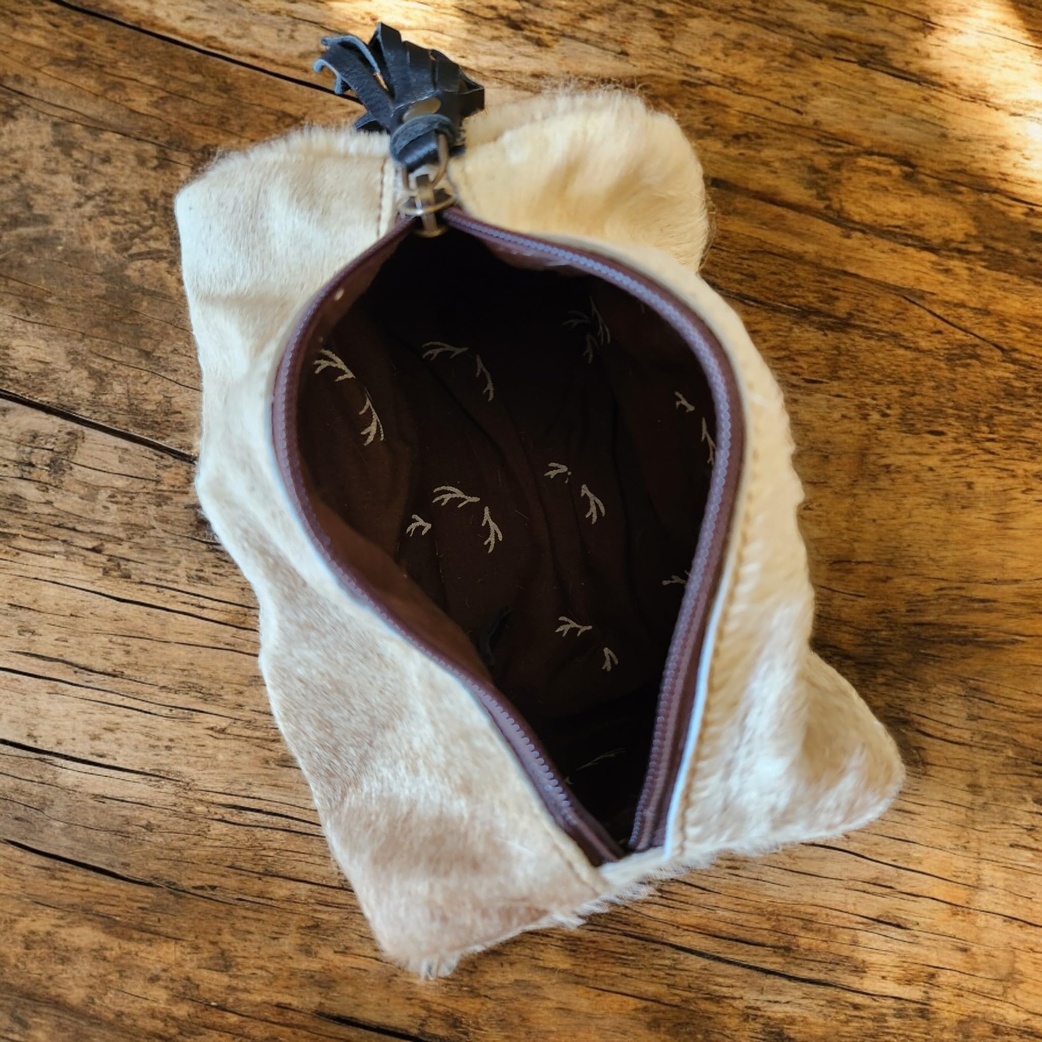 Ranch Junkie Mercantile Genuine Cowhide Handcrafted Cosmetic Pouch Highlands Cowhide Makeup Bag (Caramel Cowhide Mix)