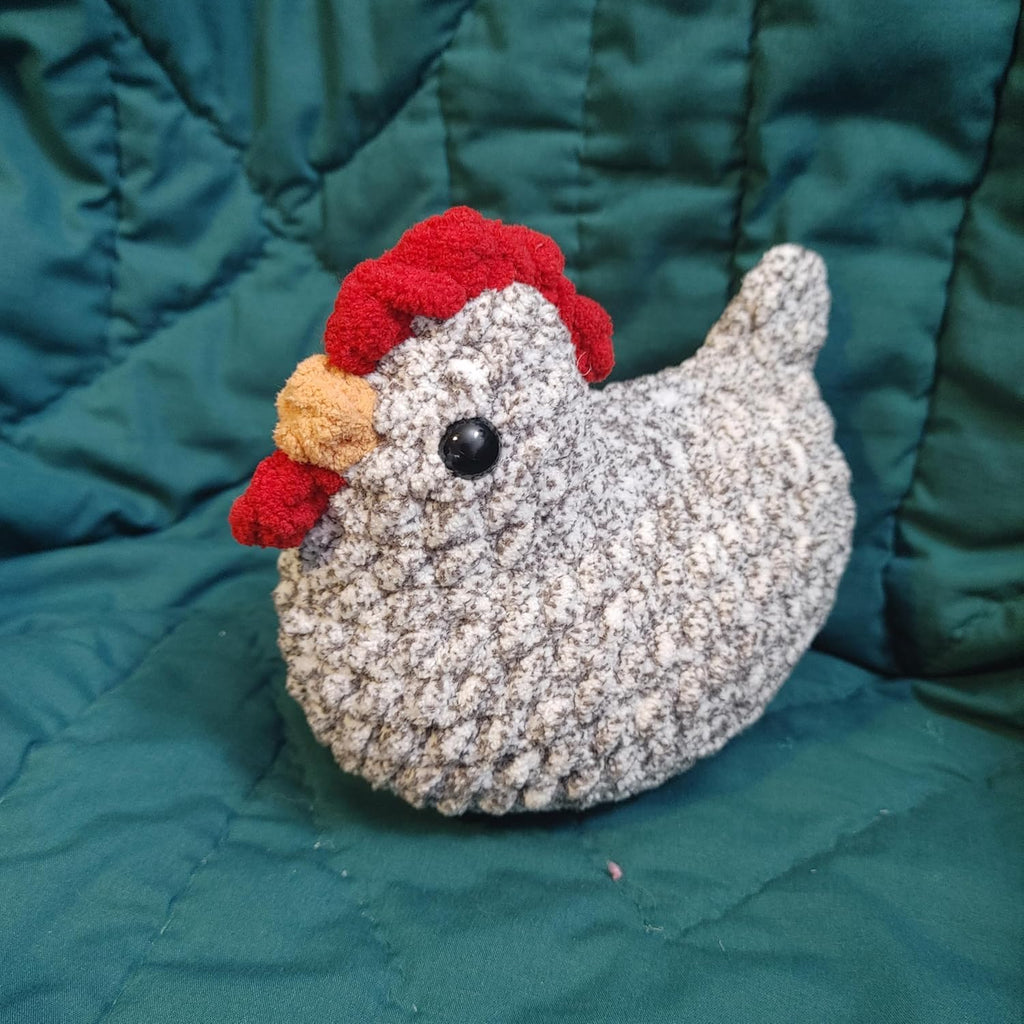 Chicken Plush, Soft Crochet Plushie, Red Comb and Wattle, Stuffed Animal, Cute Farm Gift, Handmade Children's Toy with Realistic Features, Amigurumi (Speckled Grey)