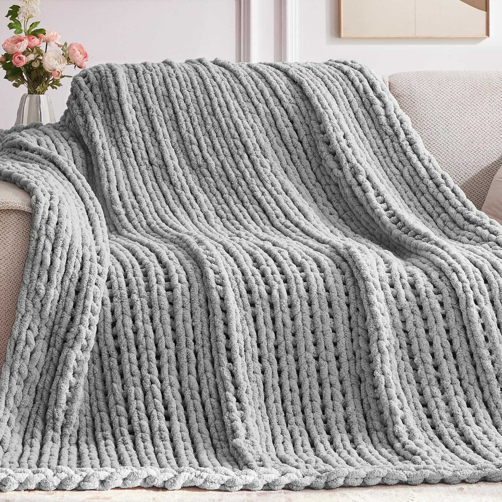 Chunky Knit Throw Blanket, 50''*60'' Knitted Throw Chenille Yarn for Bed Couch, Handmade Cream Crochet Big Thick Blanket, Machine Washable Cute Comfy Blanket for Home Decor
