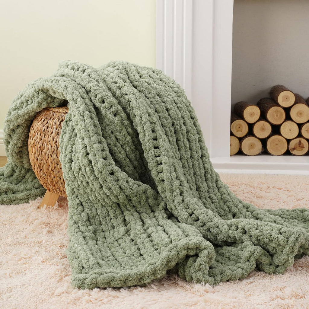 Battilo Sage Green Chunky Knit Throw Blanket, Soft and Thick Chenille Throw Blanket, 50"x60" Handmade Cable Knit Crochet Blanket, Cozy Knot Knitted Throw Blankets for Couch Home Decor, Light Green
