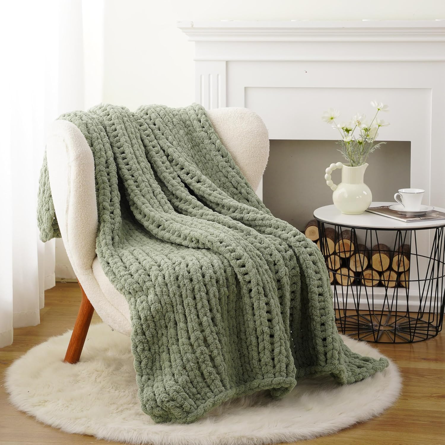 Battilo Sage Green Chunky Knit Throw Blanket, Soft and Thick Chenille Throw Blanket, 50"x60" Handmade Cable Knit Crochet Blanket, Cozy Knot Knitted Throw Blankets for Couch Home Decor, Light Green